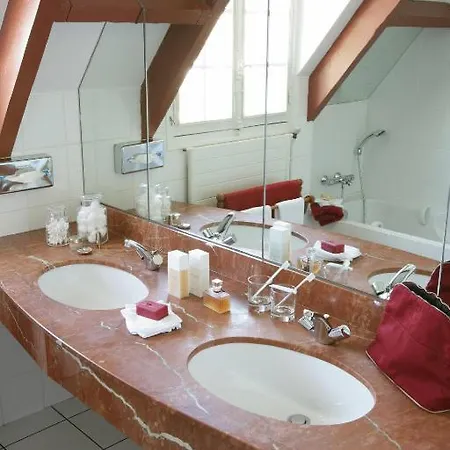 Logis Ar Milin Hotel